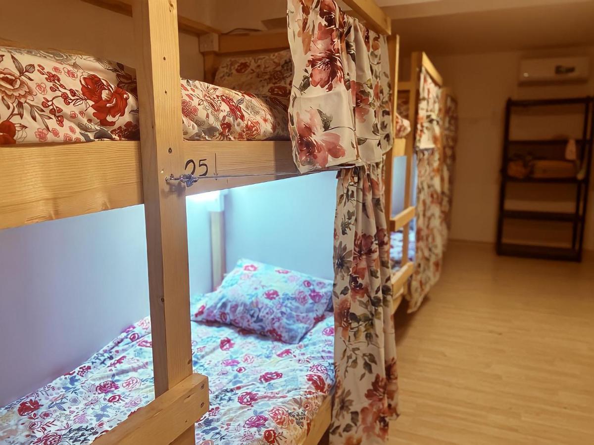 Unique City Hostel 100 Meters From Beach Larnaca Dış mekan fotoğraf
